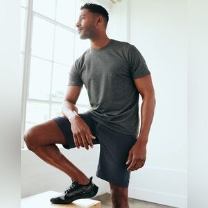 Quince performance tee NWT size medium